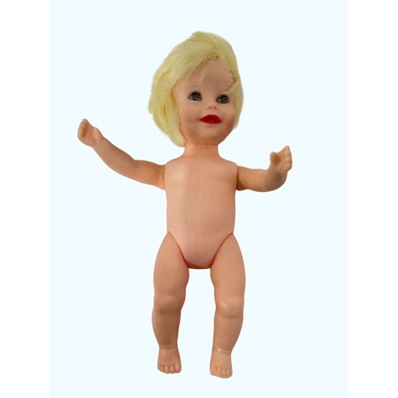 Suzy Cute * Deluxe Reading Doll 7” - Picture 1 of 6